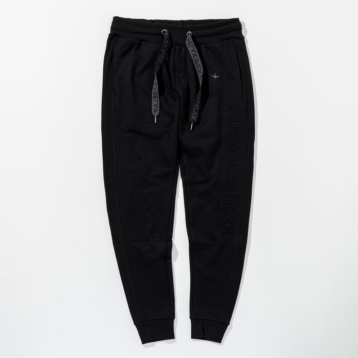 1PIU1UGUALE3 RELAX(ウノピゥウノウグァーレトレ リラックス) エンボスロゴ ジョガーパンツ USB-26083 ブラック