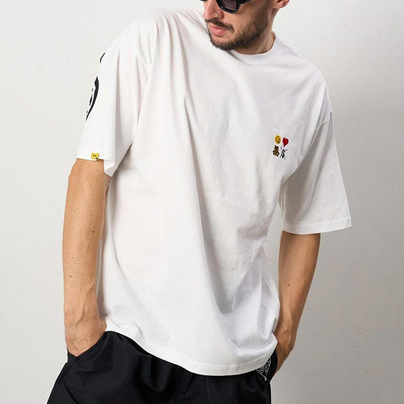 スタッドマフィン 514-02790 5.6ozコットン天竺 グラフィティカットワークパッチオーバーシルエット SS Tシャツ ホワイト
