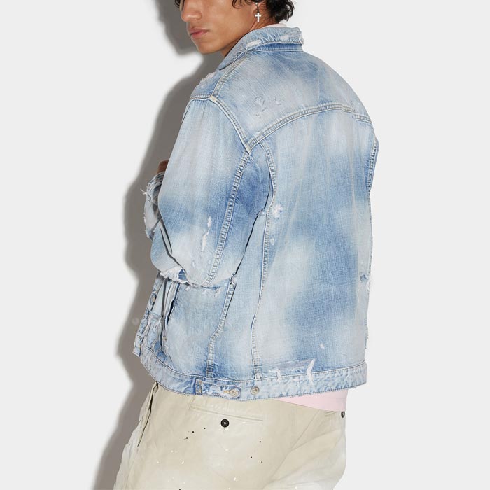 ディースクエアード S74AM1358 LIGHT SUPER RIPPED WASH MEDIUM OVER JEAN JKACKET メンズ  デニムジャケット D2 アウター Gジャン ダメージ ウォッシュ加工